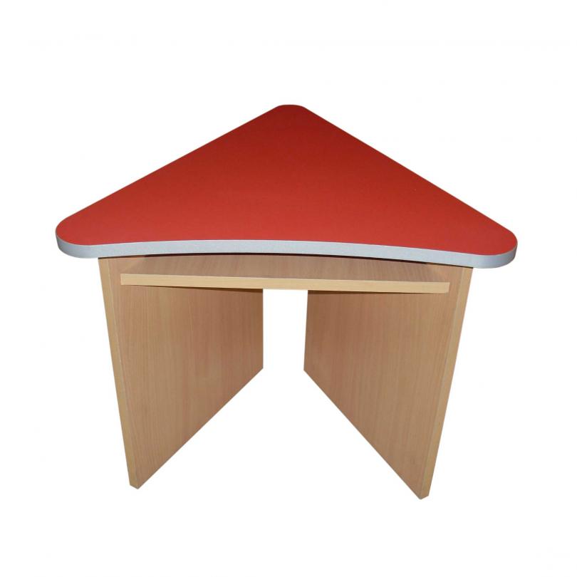 Стіл дитячий "Пелюстка" з полицею, для дитячих садків,дошкільних закладів з ламінованої ДСП, ростова група №2,(ТОВ ‘’АЛМАНТ’’), 600х550х520 мм.